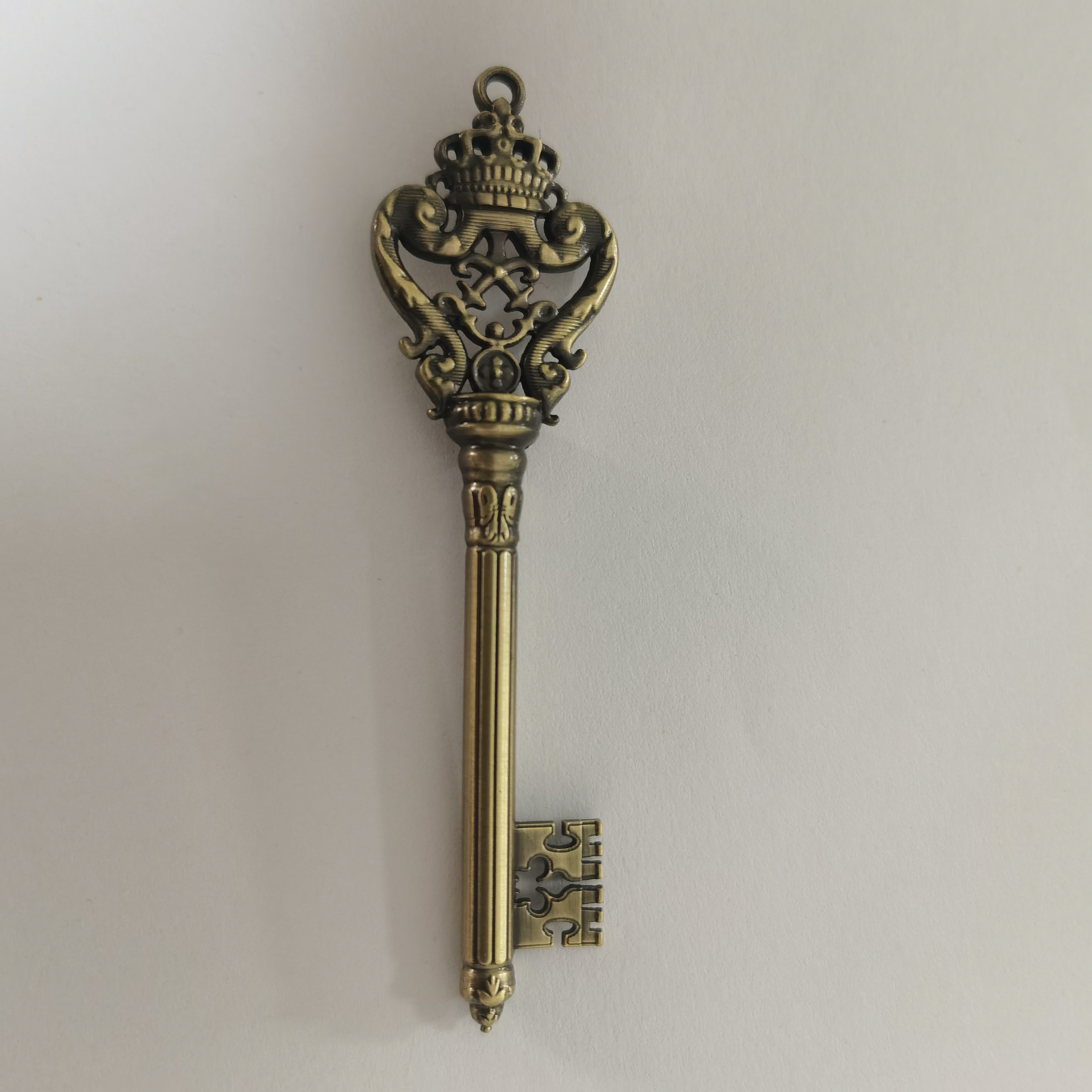 青古銅鑰匙